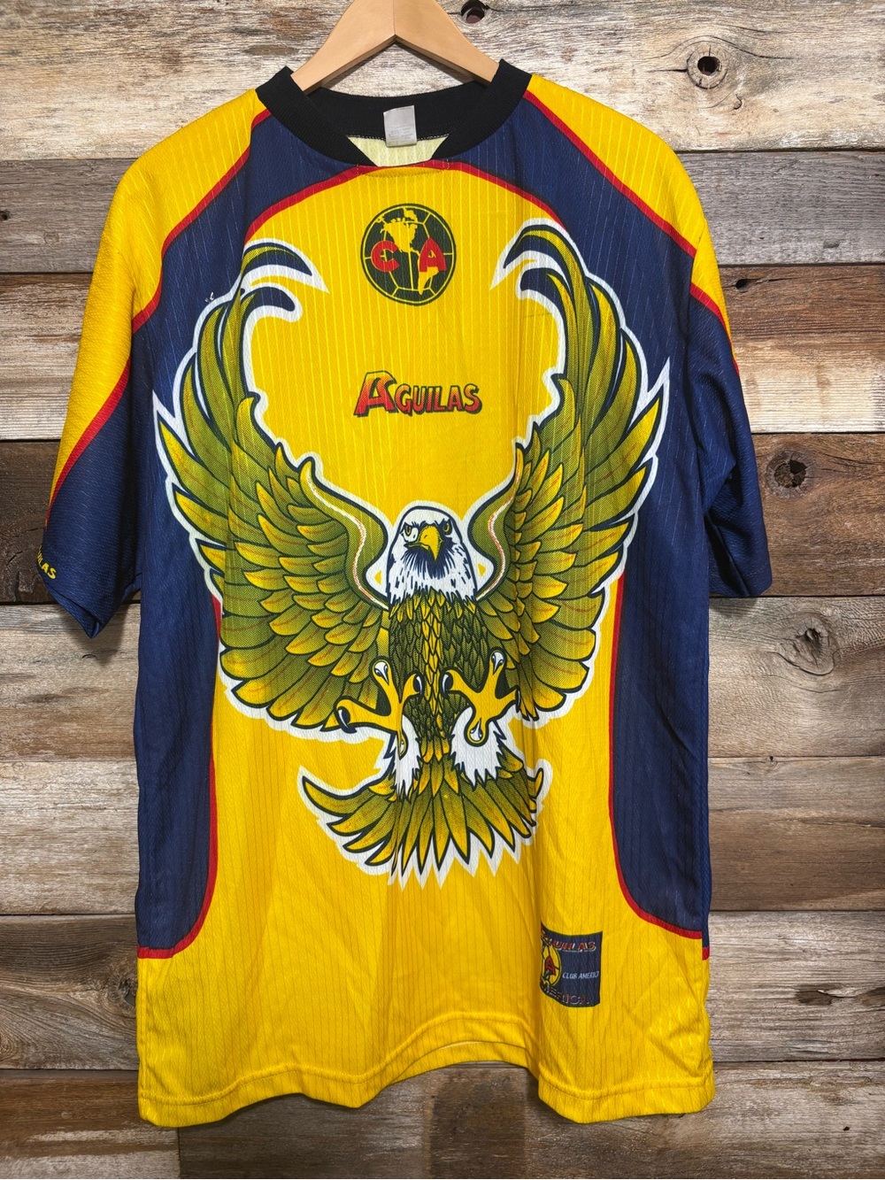 Club América Águilas Men's Yellow & Navy Graphic Shirt